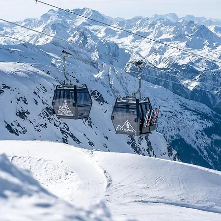 Bozelet, 4/6 Personnes Piscine, Hébergement de vacances La Plagne